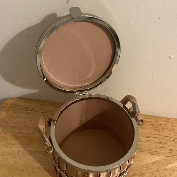 Purse - Picture 7 of 10